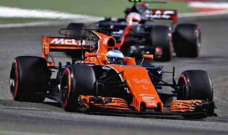 McLaren-F1-driver-Fernando-Alonso-907660