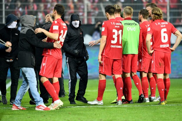 2019-11-02T194845Z-599306020-RC123E826300-RTRMADP-3-SOCCER-GERMANY-UNB-BCS-REPORT