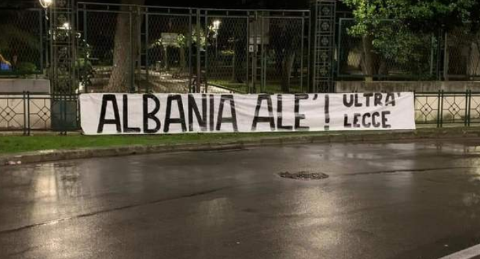 Lece tifozet