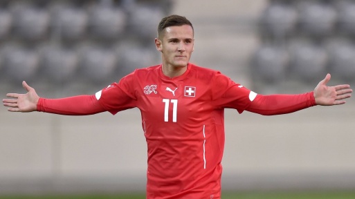 shani-tarashaj-1475682178-6242
