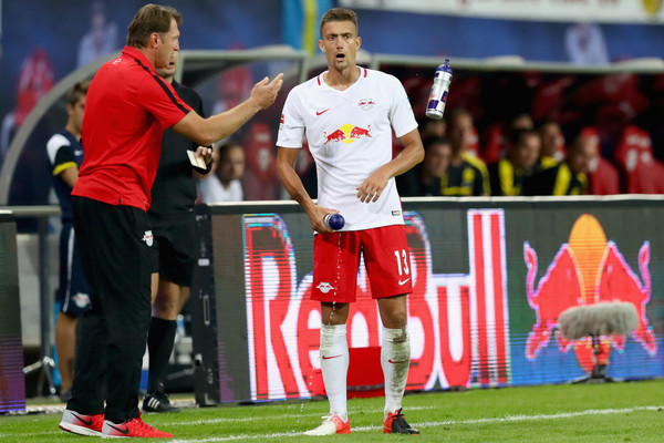 Stefan+Ilsanker+RB+Leipzig+v+Borussia+Dortmund+JC85_SeegaBl