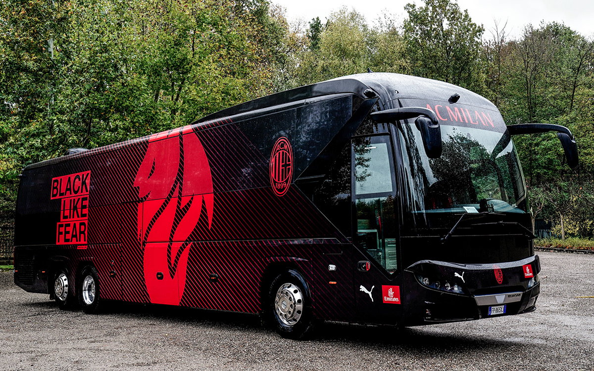 ac-milan-team-bus