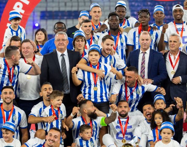 tirana kampion