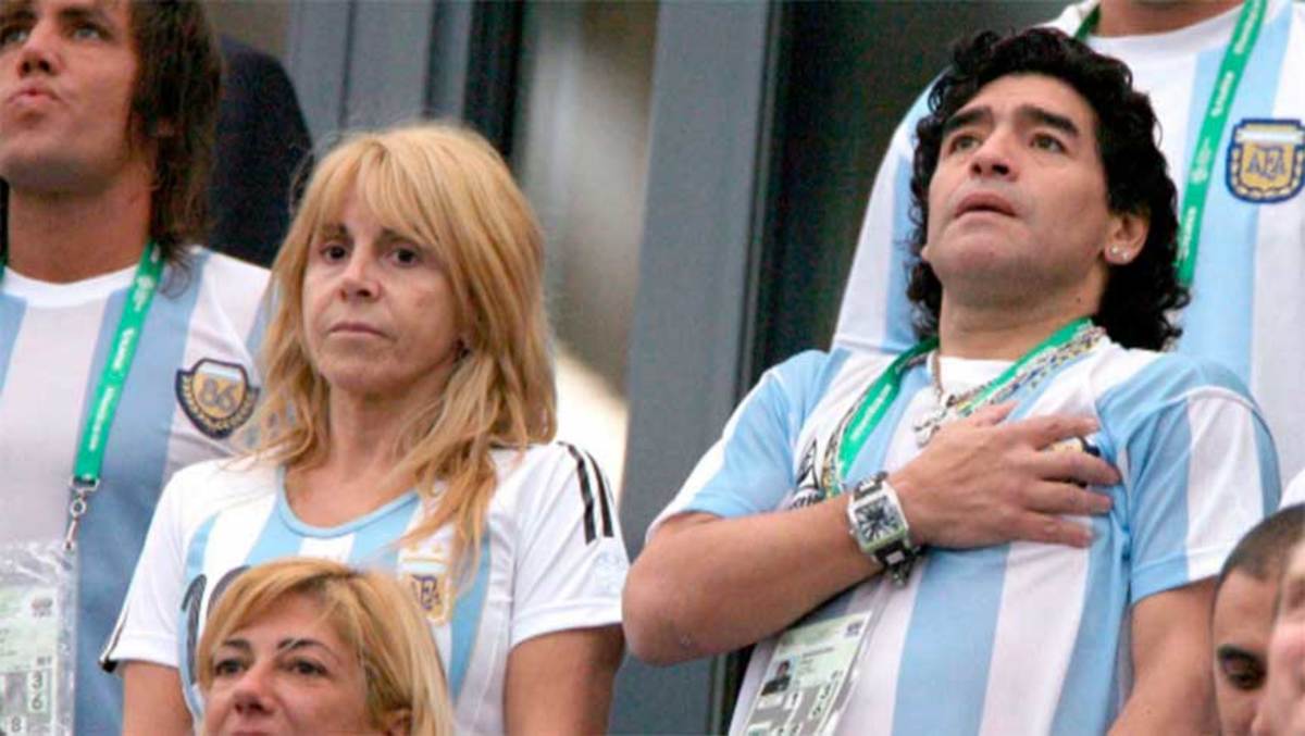 Claudia-Villafañe-y-Diego-Maradona