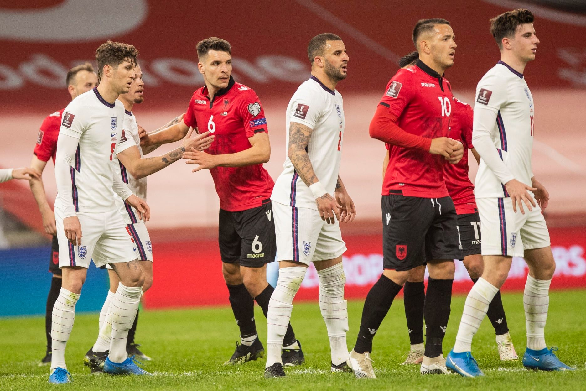 Shqiperi-Angli 2-0