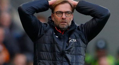 Liverpool-manager-Juergen-Klopp-looks-dejected