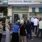 Grekët s'mund të tërheqin më shumë se 60 euro në ditë nga bankomatet