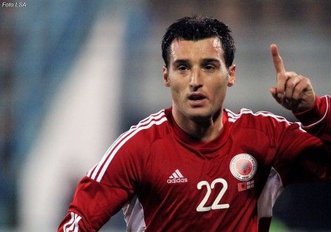 Erion Bogdani, duke festuar shenimin e golit te pare, ne ndeshjen miqesore te futbollit ndermjet ekipeve kombetare, Shqiperi-Gjeorgji, 1-2, e luajtur ne stadiumin, Qemal Stafa ne Tirane.