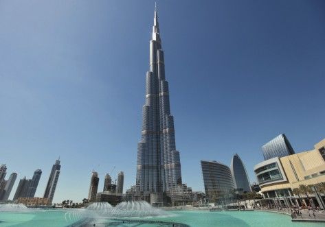 Burj Khalifa, kulla me e larte ne Bote, 828 metra ne Dubai