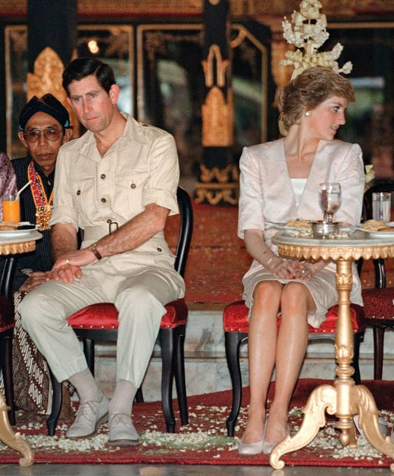 Diana me Karlin ne Indonezi ne 1989