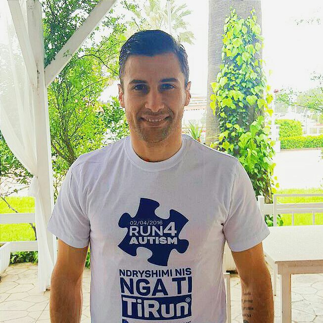 Kapiteni i Kombëtares Shqiptare të Futbollit, Lorik Cana, i cili i është bashkuar nismës “TiRun-Run 4 Autism”