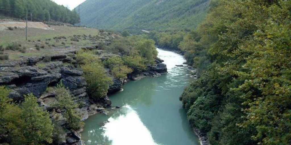 river-in-albania-c1200x600