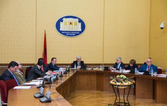 Nje nga mbledhjet e Komisionit te Reformes