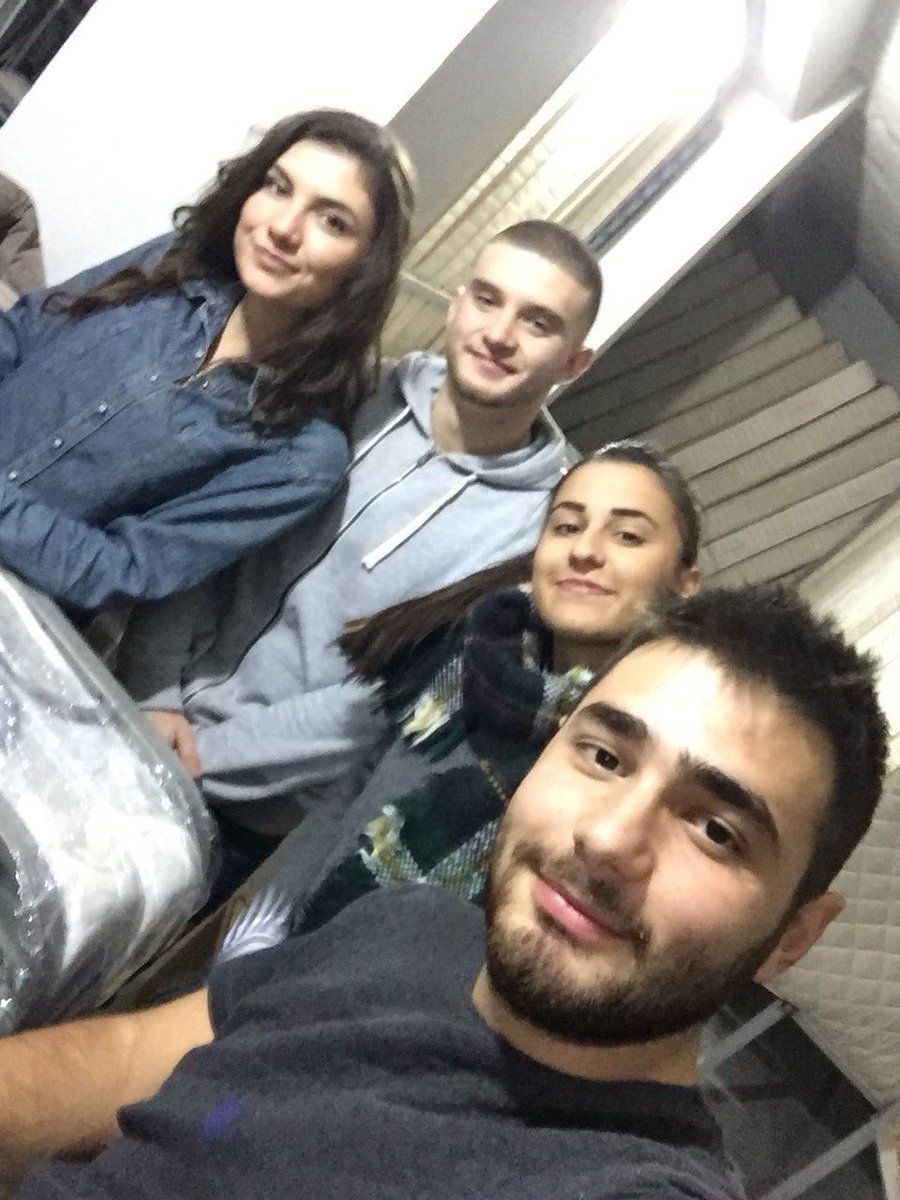 DP_c47GXUAELKdH