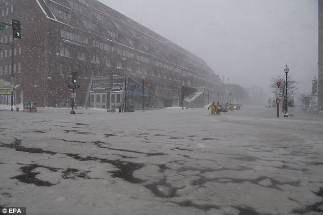 47C24C7200000578-5239217-Boston_experienced_historic_flooding_on_Thursday_after_a_bomb_cy-a-17_1515164221651