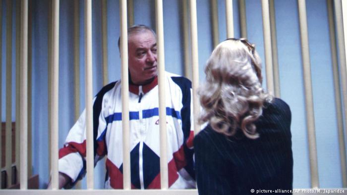 Sergej Skripal, ish-koloneli që punoi për britanikët e i dënuar nga rusët, në bisedë me avokaten në vitin 2006