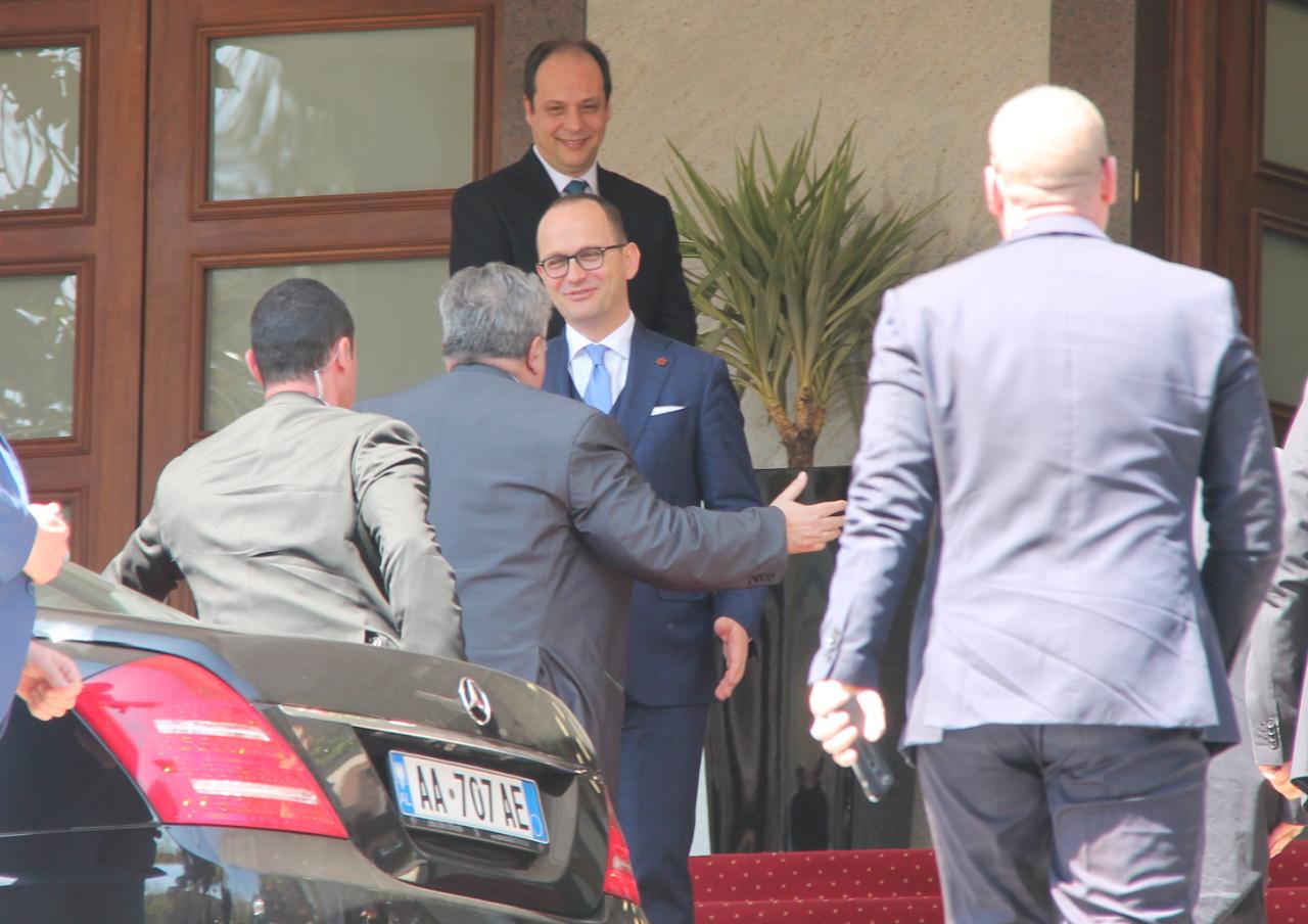 bushati kotzias