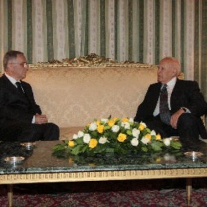 Ambasadori Dashnor Dervishi me Presidentin Papulias