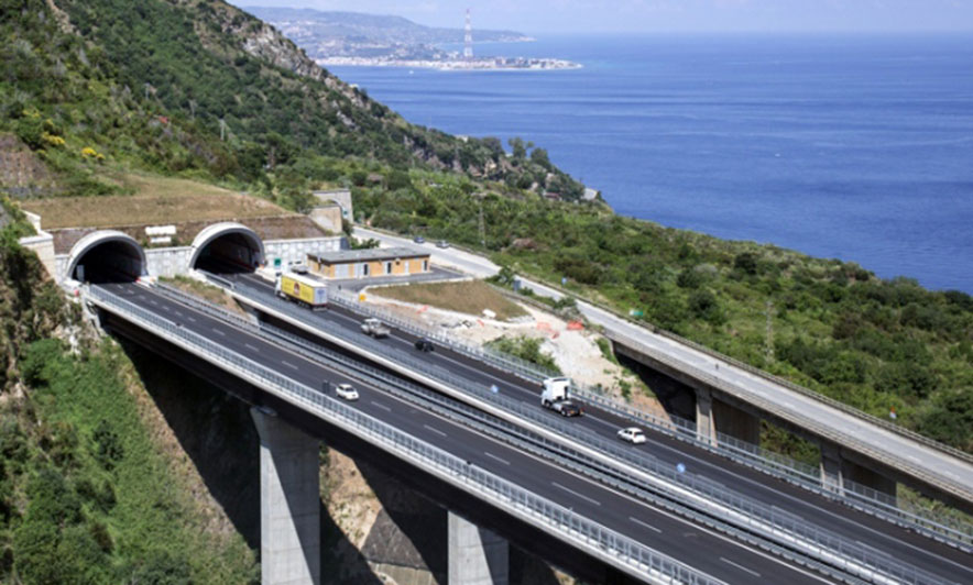 Një pjesë e autostradës Salerno-Reggio Calabria 