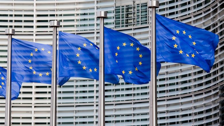 eu-flags-by-european-parliament-780x439