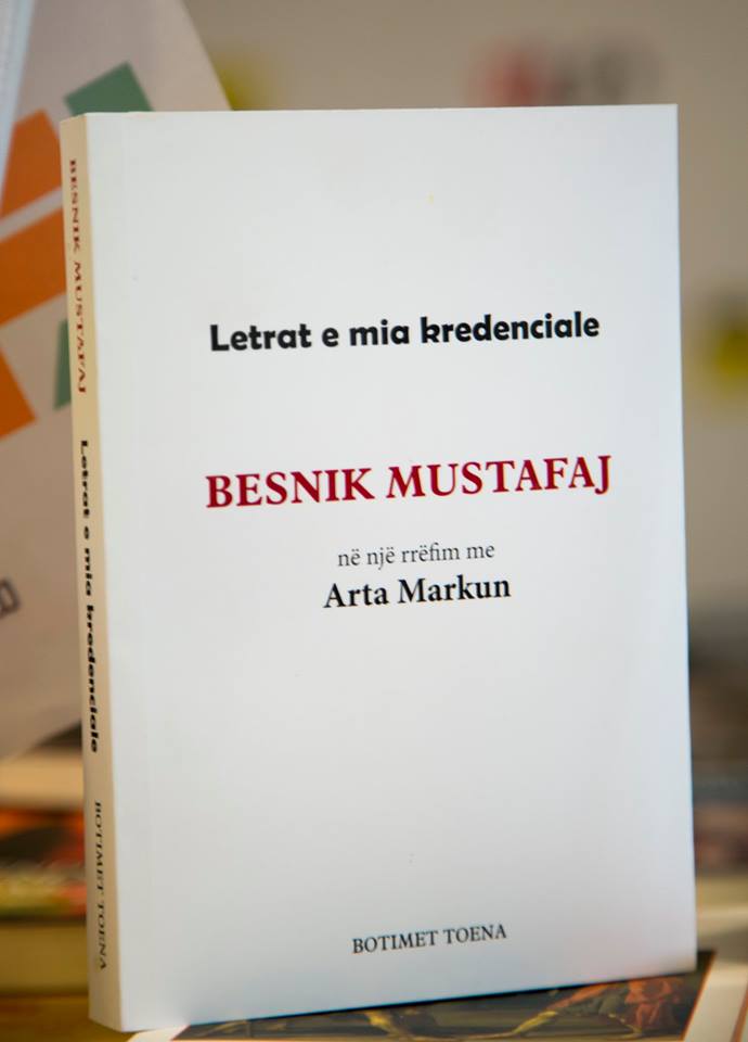 Besnik Mustafaj promovim libri2