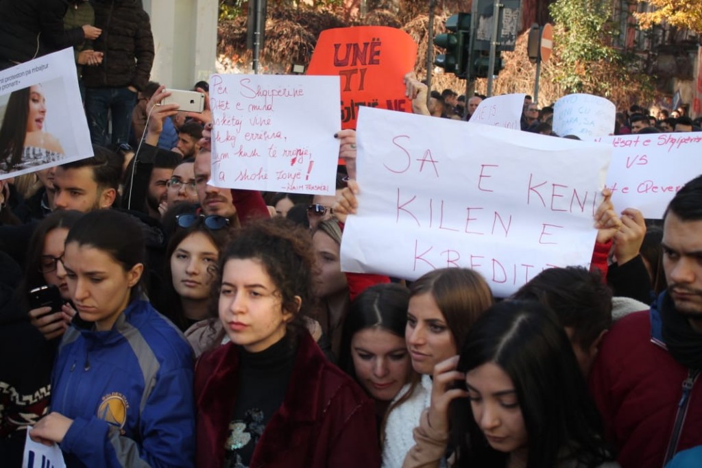 Protesta-studentet-tarifat-ministria4