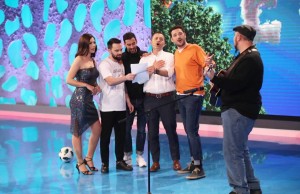 Këngëtari shqiptar zgjedh vjehrrën para nënës për këtë arsye