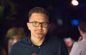 Artan Fuga / Ikni legena se nuk merrem me ju! Populli foli, ai kërkon urgjentisht… 3 jul deda1