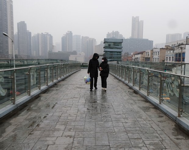 The-city-of-Wuhan-has-become-the-centre-of-a-killer-virus-that-has-now-claimed-the-lives-of-25 (1)