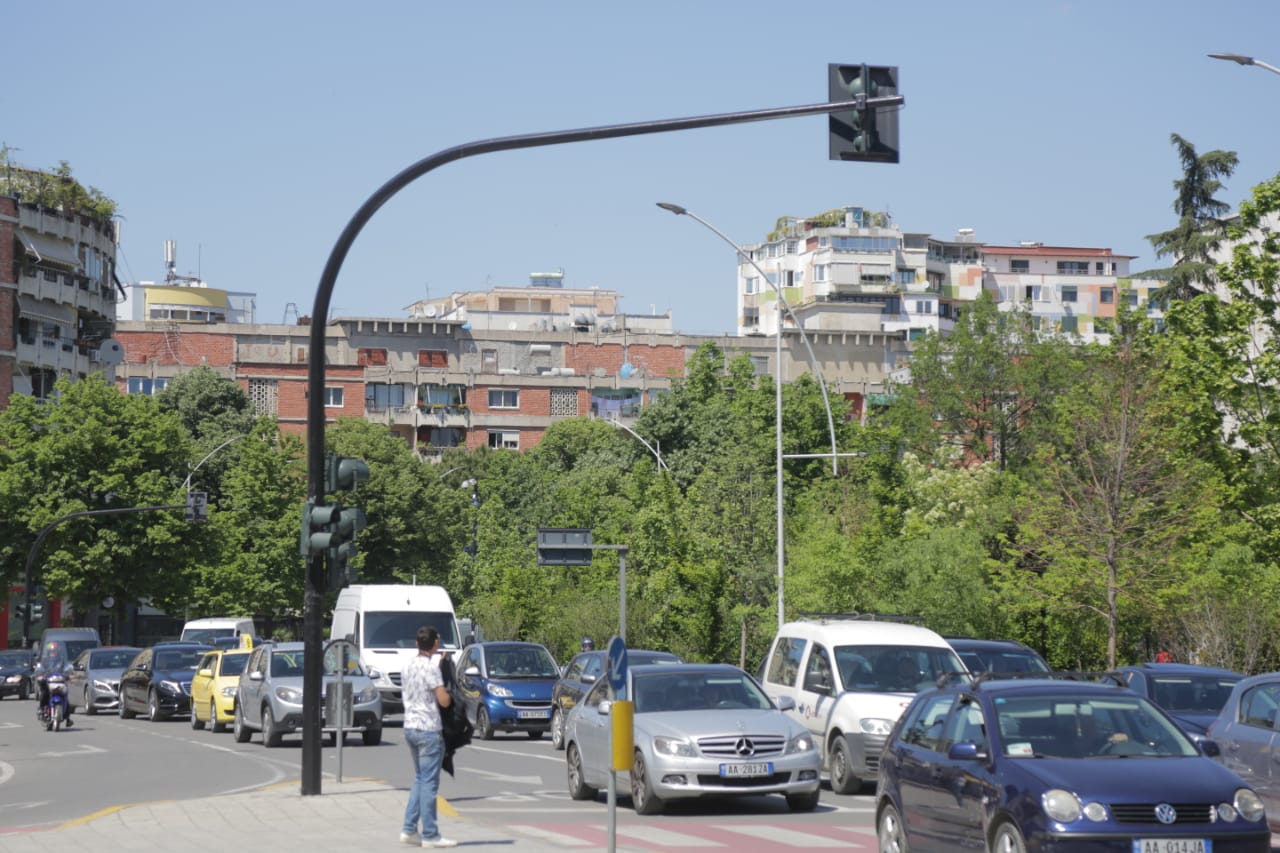 tirane korona mask3