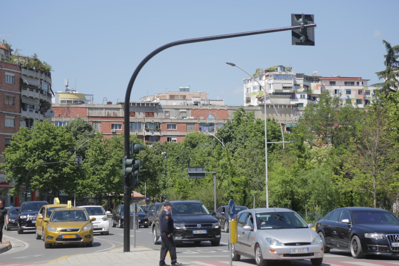 tirane korona mask4