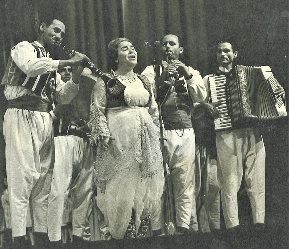 Këngëtarja Hafsa Zyberi dhe orkestra e familjes Lela, Tiranë