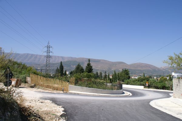 Përfundimi-i-rrugës-së-asfaltuar-në-rrugën-e-Kalasë.E.Azizolli-600x400
