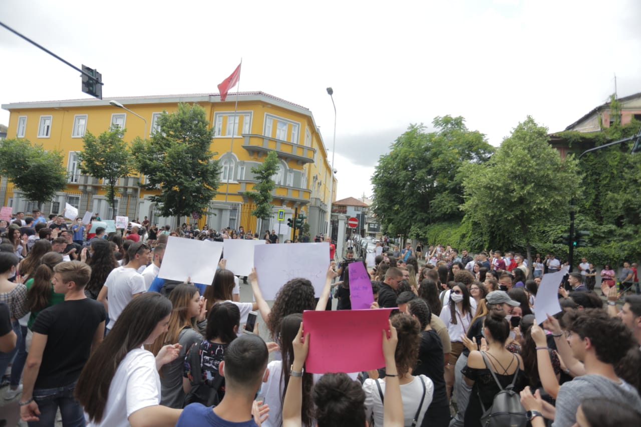 proteste studente ministria arsimit