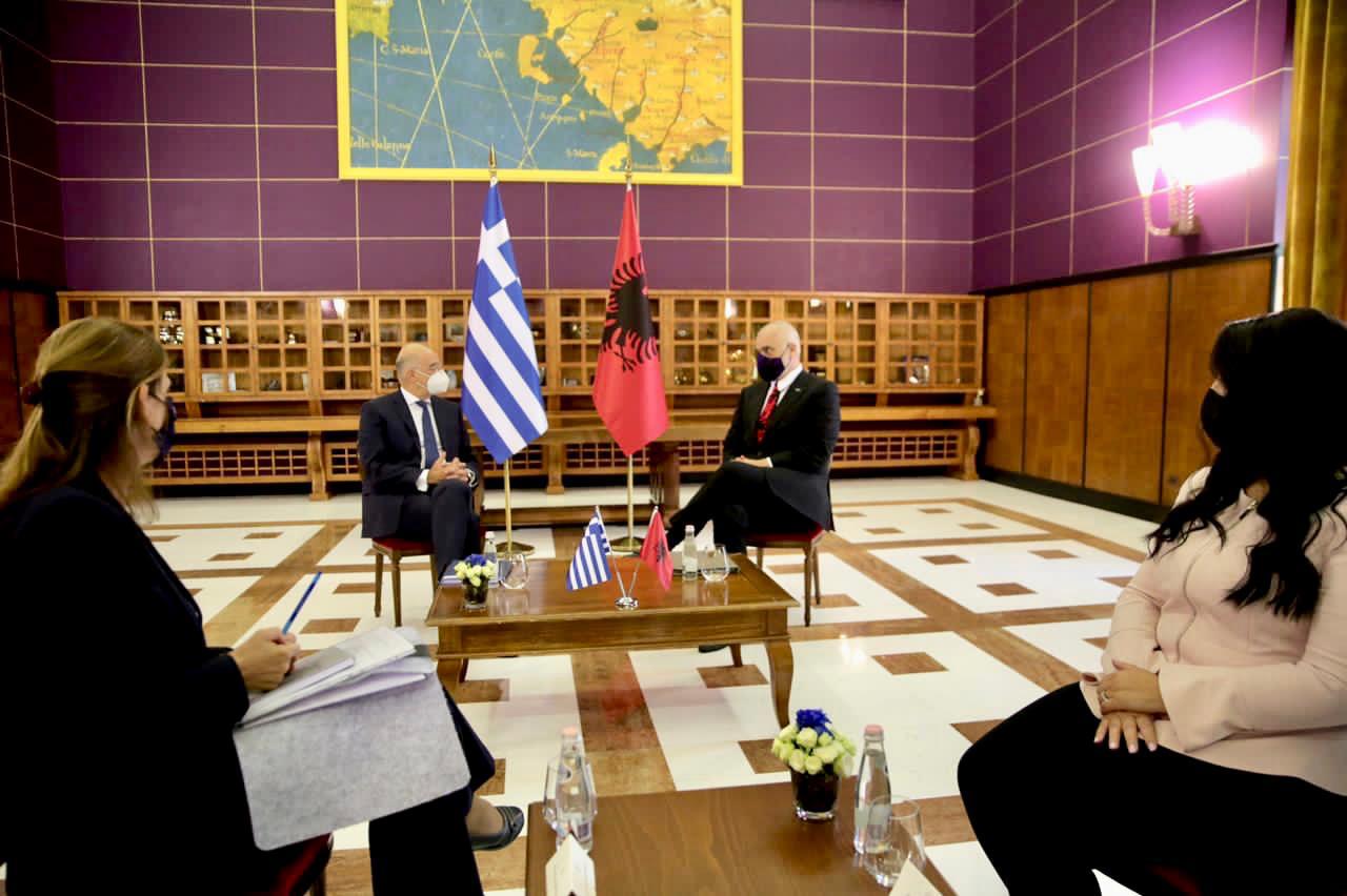 Edi-Rama-Nikos-Dendias-Ministri-Jashtem-Grek-vizita-Shqiperi (5)