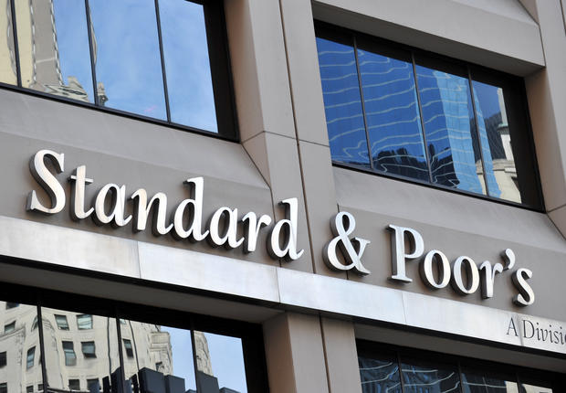Standard & Poor's headquarters in the financial district of New York on August 6, 2011. The United States' credit rating was cut for the first time ever August 5 when Standard and Poor's lowered it from triple-A to AA+, citing the country's looming deficit burden and weak policy-making process. AFP PHOTO/Stan HONDA