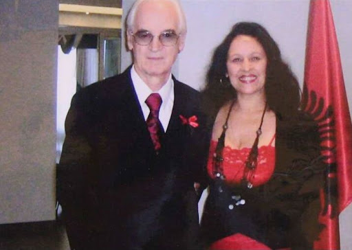 Teodor Laço, në 80-vjetorin e ditëlindjes me bashkëshorten Mirjana