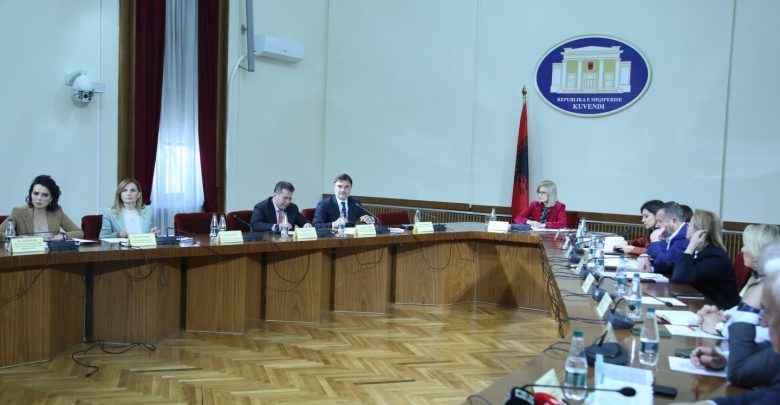 Konferenca-e-Kryetareve-zgjedhja-presidenti-ri-Balla-Alibeaj-Mediu-PS-PD-9-780x405-1
