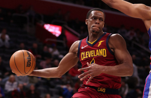 DETROIT, MICHIGAN - FEBRUARY 24: Rajon Rondo #1 of the Cleveland Cavaliers looks to pass around Marvin Bagley III #35 of the Detroit Pistons during the first half at Little Caesars Arena on February 24, 2022 in Detroit, Michigan. NOTE TO USER: User expressly acknowledges and agrees that, by downloading and or using this photograph, User is consenting to the terms and conditions of the Getty Images License Agreement. (Photo by Gregory Shamus/Getty Images)