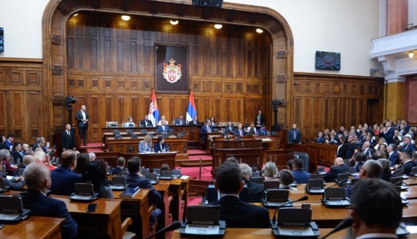 parlamenti serb