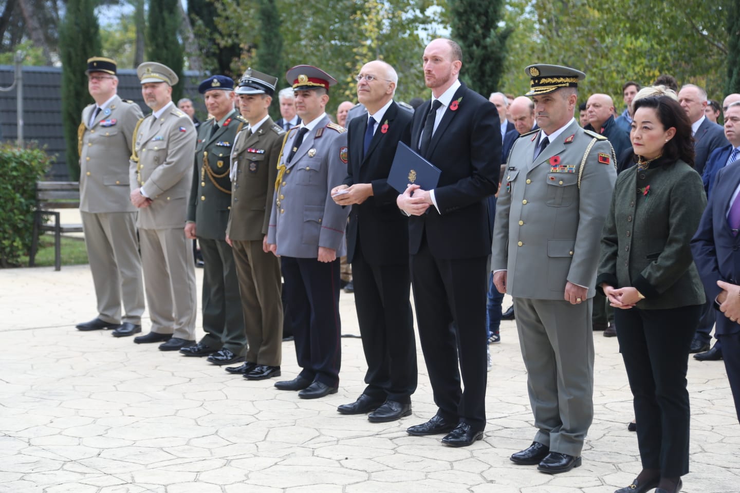 ceremoniaperkujtimorebritaniket (2)