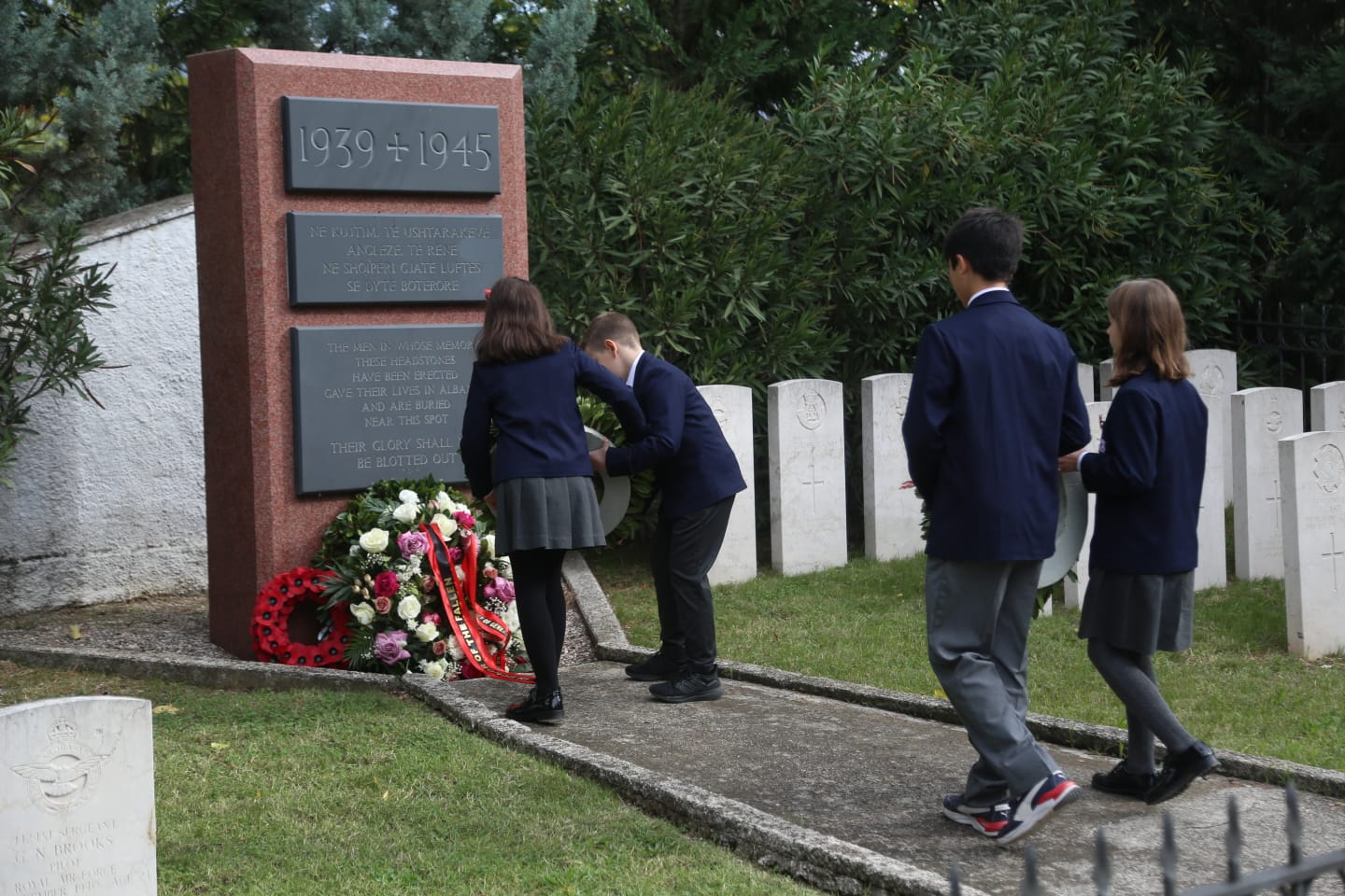 ceremoniaperkujtimorebritaniket (5)