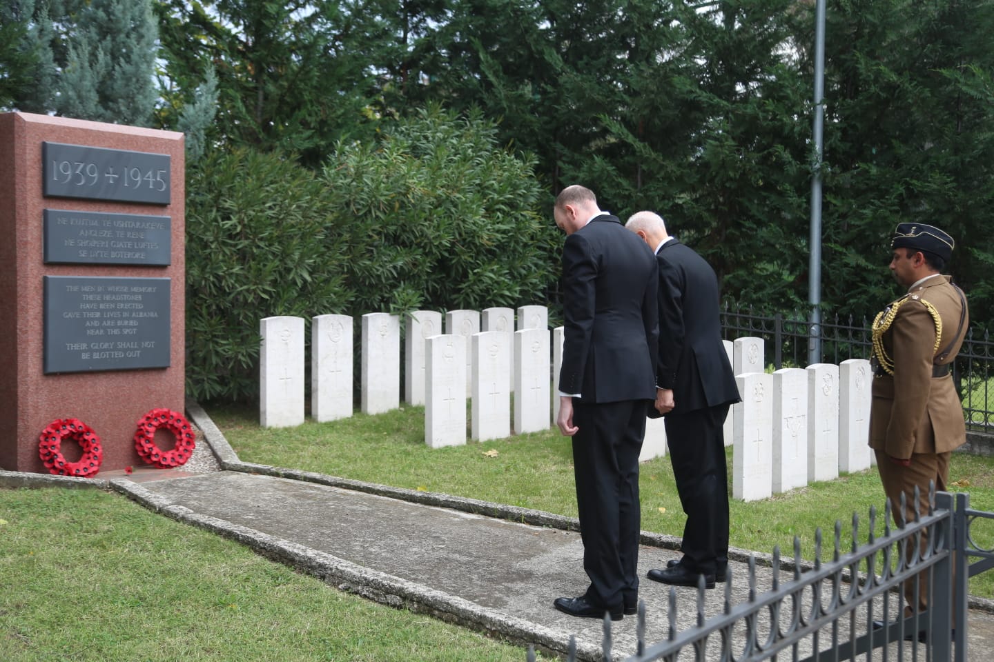 ceremoniaperkujtimorebritaniket (9)