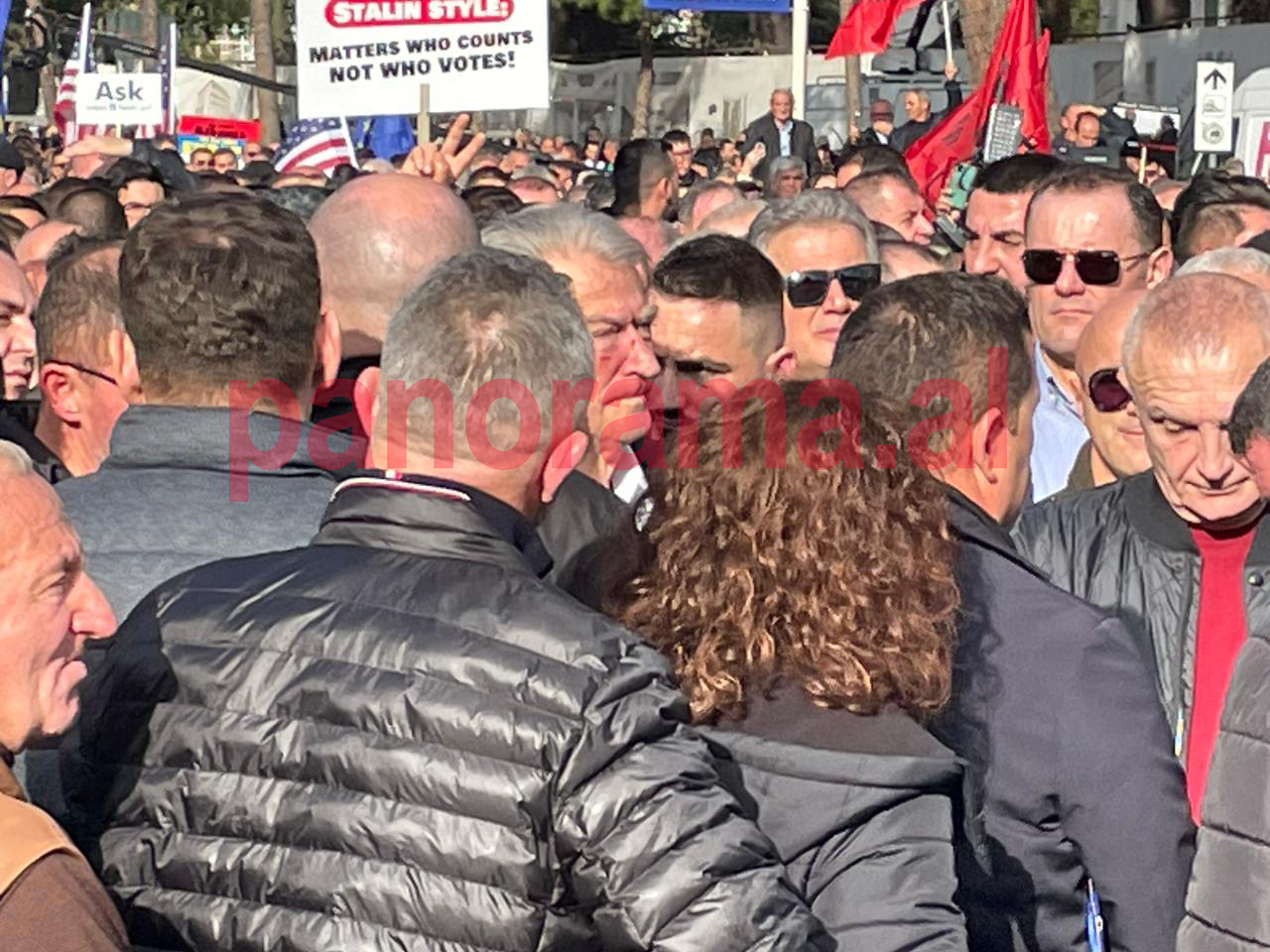 sali berisha proteste grusht gjakosje14