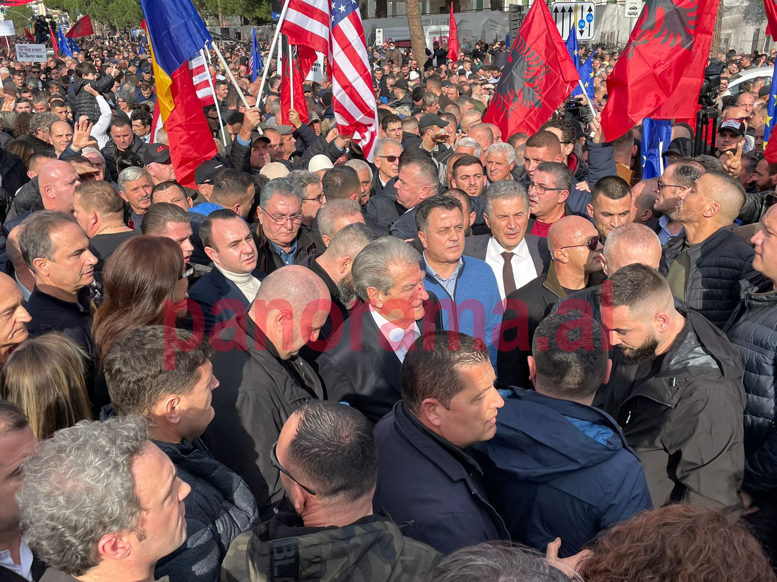 sali berisha proteste grusht gjakosje8