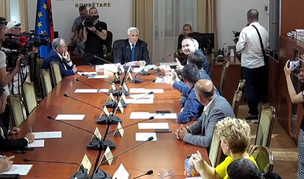 komisioni i sigurise