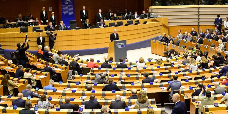 Salla plenare e Parlamentit të BE