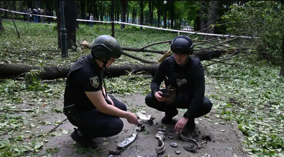 Ukraina shkatërron 29 dronë rusë ndërsa Moska bllokon sulmin në rajonet kufitare