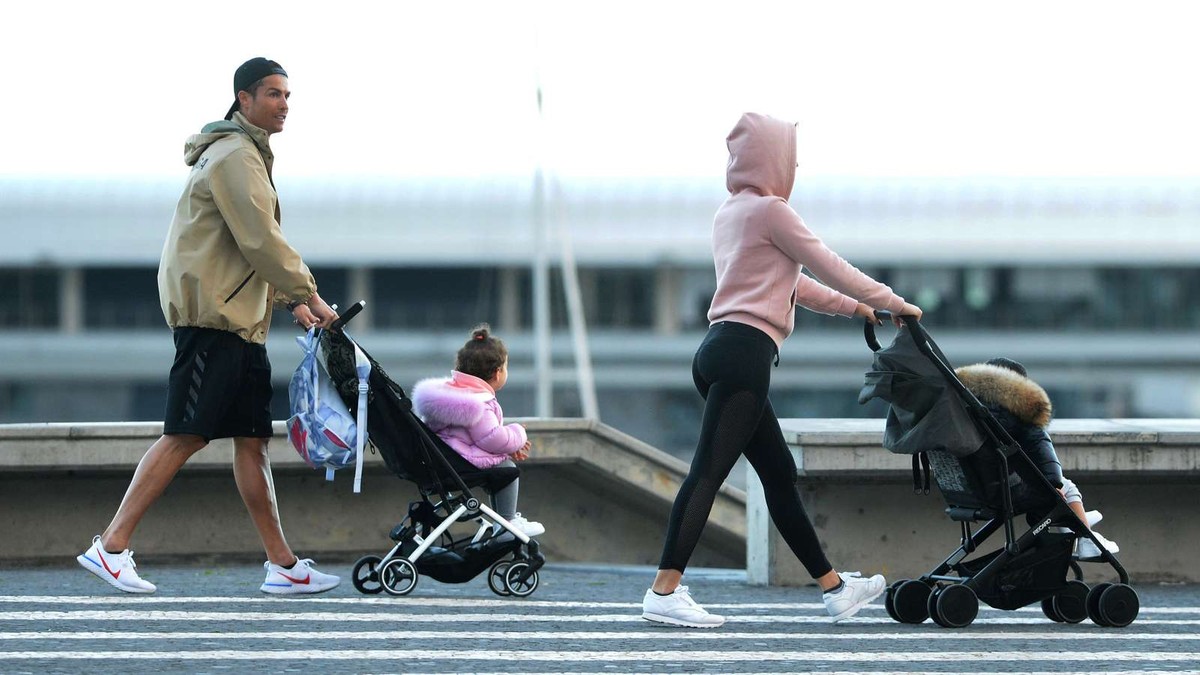cristiano-ronaldo-georgina-rodriguez-in-funchal-madeira_etmr6phchyuq1bqr5i5xz6lv1-_1920x1080