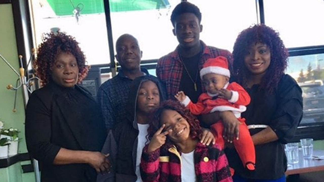 alphonso-davies-family-1280x720